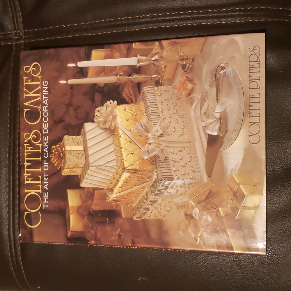 Collette cakes - cookbook -The Art of Cake decorating